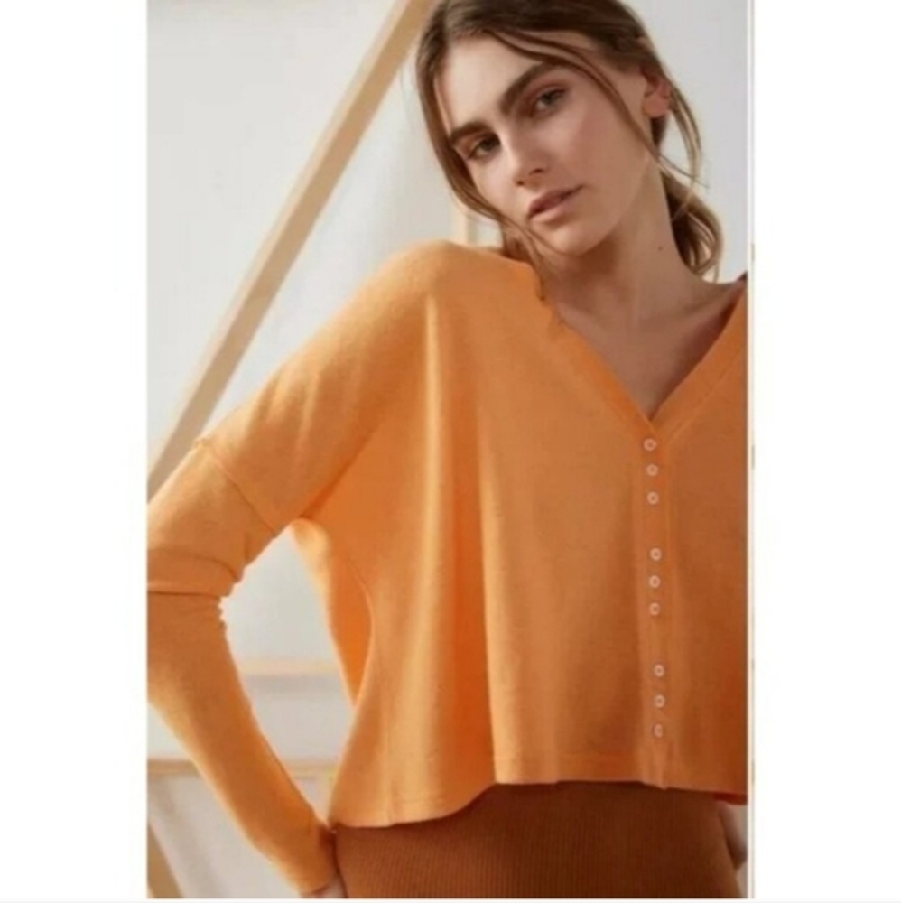 Urban Outfitters UO out from under bounceplush‎ Chloe orange sweater size Medium
